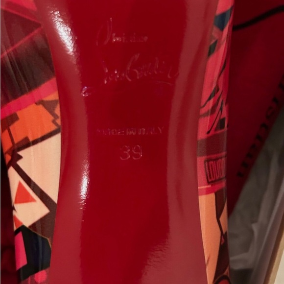 Christian Louboutin Pigalle Follies 100 Pat Metrograf Multicolor Graphic Heels - Picture 11 of 11